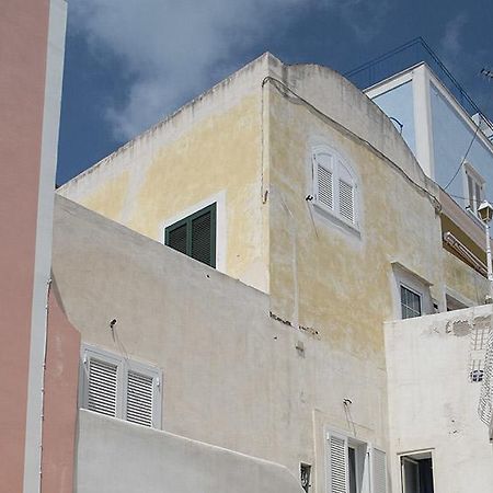 Bilocale Sant'Antonio Apartman Ponza Szoba fotó